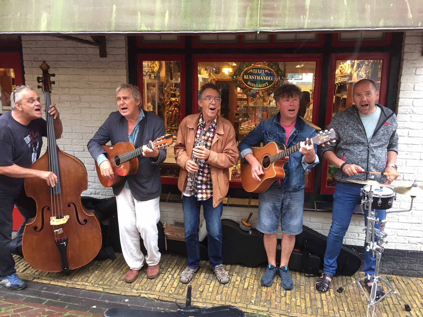Https://theaterkerkhemels.nl/contact/